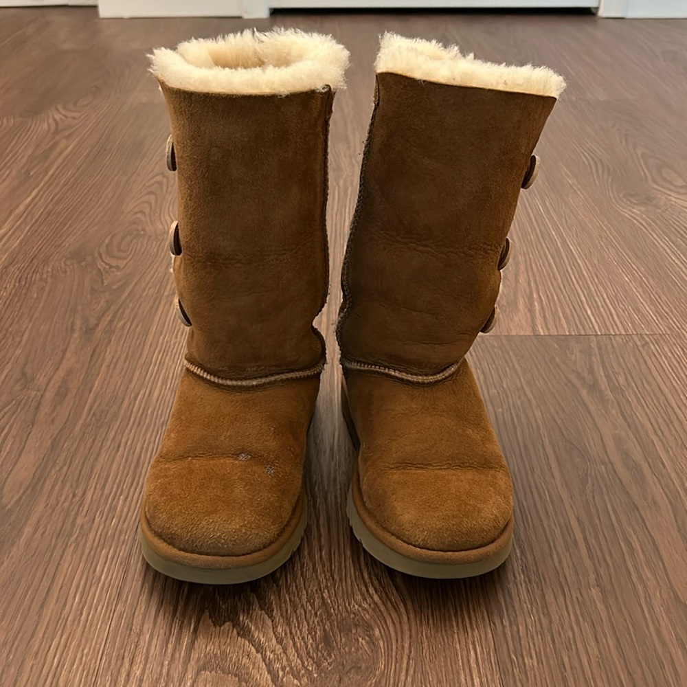 Kid’s Ugg Boots - 3 button, tall